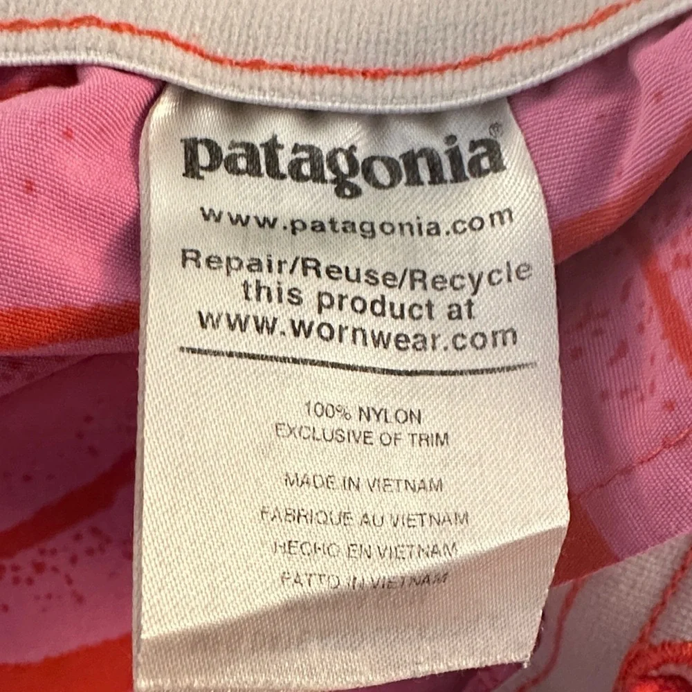Patagonia Men's Pink Red Leaf Print‎ Summer Spring Vacation Swim Trunks Size XL